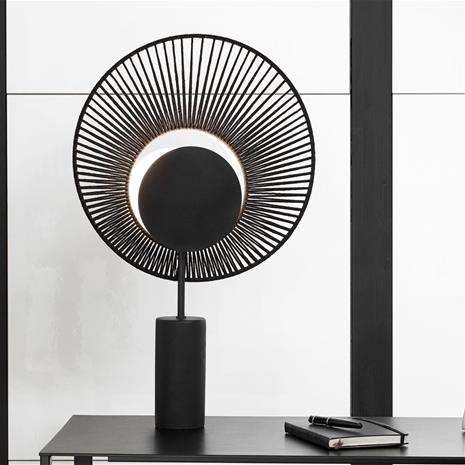 Forestier Oyster -design-pöytävalaisin, musta