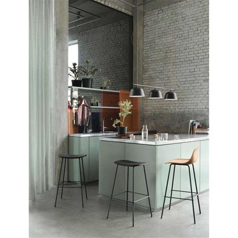 Muuto Ambit Rail -kattolamppu Dusty green