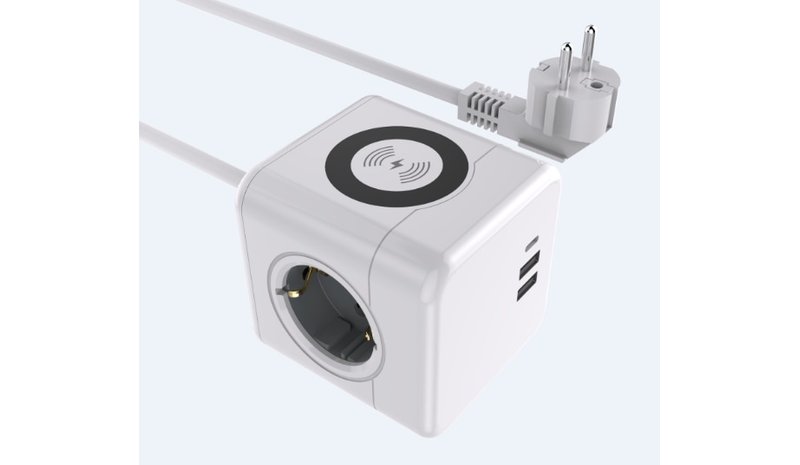 Pistorasia CUBE, sis 3 EU-pistorasiaa, 2 USB porttia, 1 type C