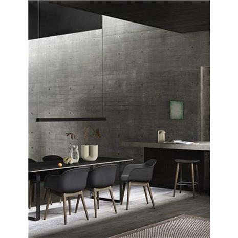 Muuto Linear riippuvalaisin Black, 169,2 cm