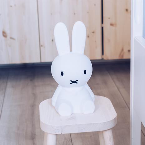 Mr Maria Miffy -akkuvalaisin First Light, 30 cm
