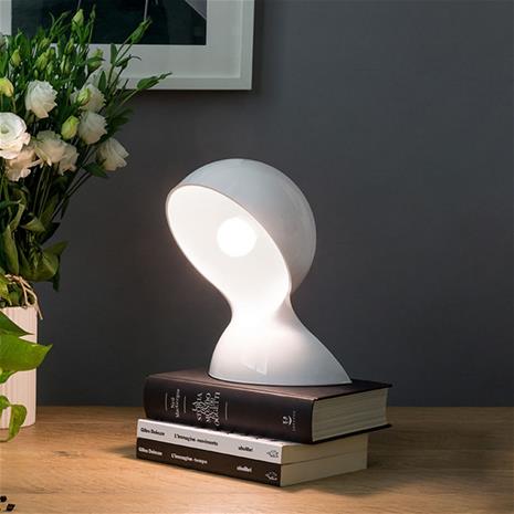 Artemide Scandinavia Dalu't Table Lamp, White