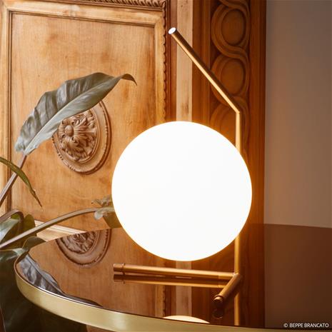 Flos IC Lights T1 Pöytävalaisin Matala, Messinki