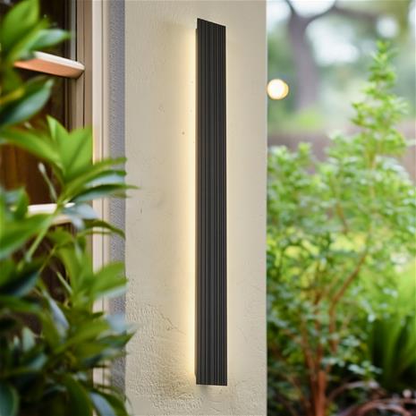 Lucande LED-ulkoseinävalaisin Melira, pituus 100cm, tummanharmaa