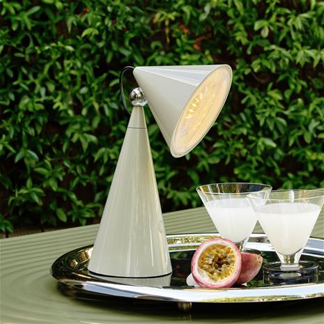 Tom Dixon - Pose Portable Pöytävalaisin Putty