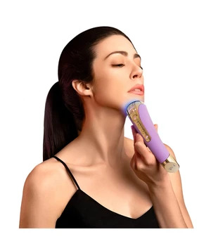 Foreo FAQ 101, punavalolaite kasvoille