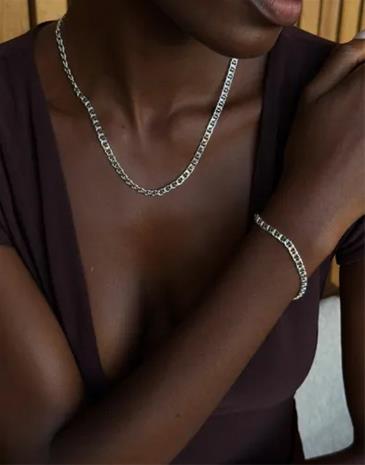 Muli Collection - Hopea - Thin Bismarck Necklace