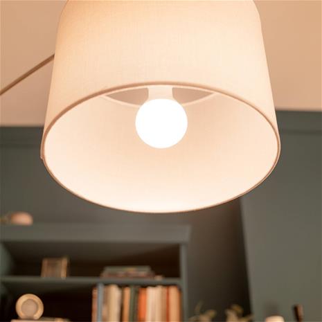 Philips-LED-lamppu E27 7W 806lm 2700K matta 2 kpl – kuva 4/5