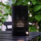 Dyberg Larsen LED-akku-pöytälamppu Mesh, musta, korkeus 20 cm