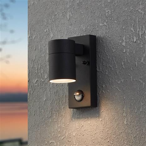 EGLO RIGA UDENDØRS VÆG SENSOR IP44 240LM SORT