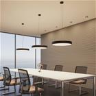 Arcchio LED-riippuvalaisin Vanida, musta, Ø 60 cm, ylös/alas -valaisin
