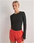 Nike - Punainen - W Nk One Df Mr 3in Br Short