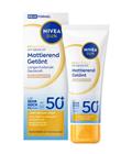NIVEA SUN Breathable UV Gesicht Mattierend Getönt Heller Hauttyp LSF 50+ Aurinkovoide 40 ml
