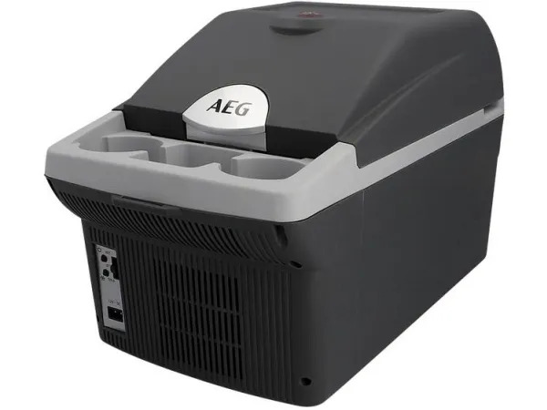AEG-autojääkaappi / On-board bar BK16