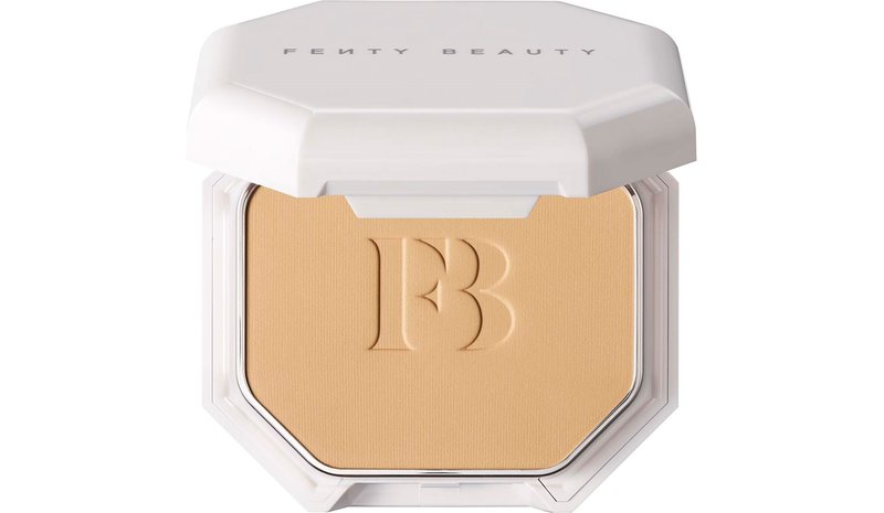 Fenty Beauty Pro Filt'r Soft Matte Powder Foundation 290
