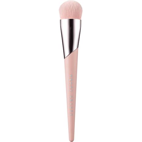 Fenty Beauty Full-Bodied Foundation Brush 110