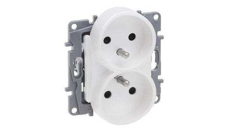 Legrand Niloe Selection 2 maadoitettua pistorasiaa, beige
