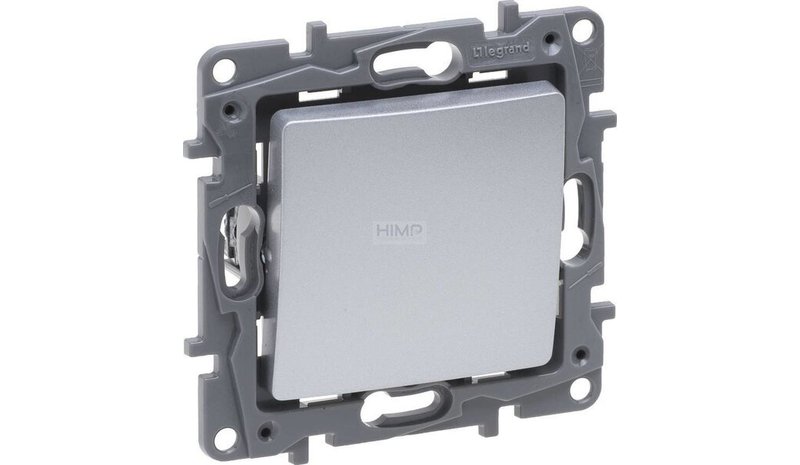 Legrand Niloe Selection -kytkin 10ax, hopea – kuva 1/1