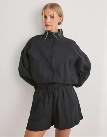 Nike - Musta - W Nsw Ltwt Ripstop Wr Jkt