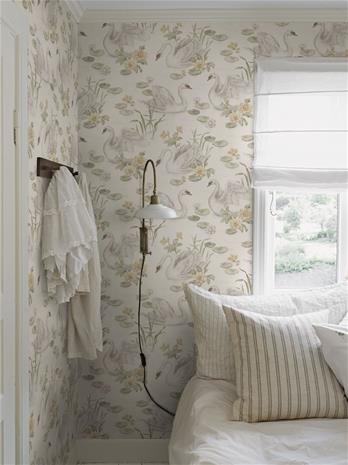 Lily Swan - 6926 Tapetti