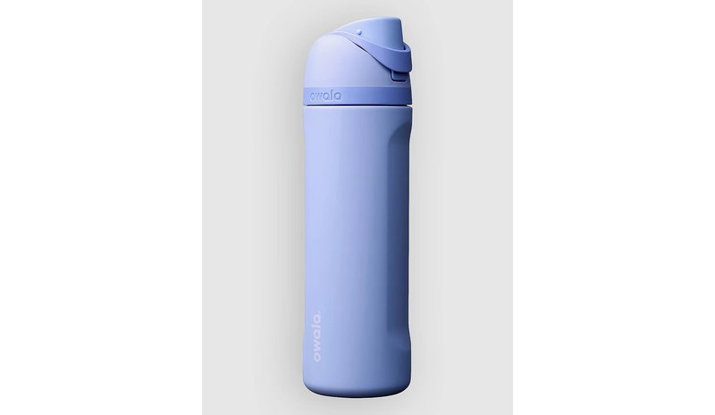 owala FreeSip 24 oz Pullo out of the blue