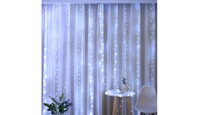 Monipuoliset 600 LED-Verhovalot USBllä