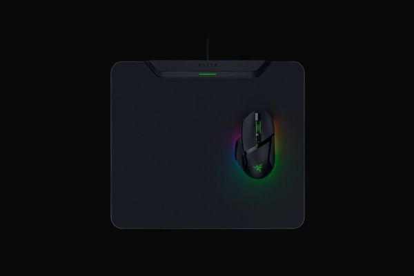Razer Hyperflux V2 Hard Edition, lataava hiirimatto