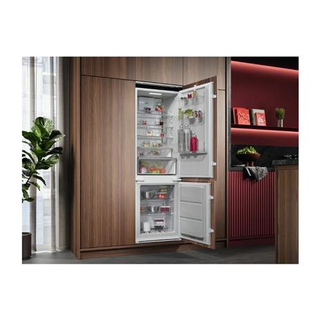 AEG 7000-sarjan TC7CS181DS, jääkaappipakastin