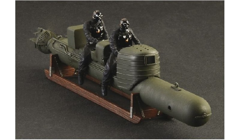 ITALERI 1:35 S.L.C. ''Maiale'' with crew