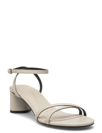 BOSS Gracey_Chsandal50_Na - Cream - 41