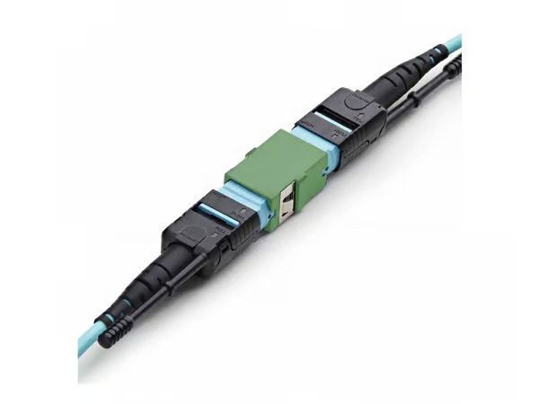 StarTech.com MPO/MTP Coupler, Single Mode/Multimode Fiber Adapter, Key Up-Key Down, Fiber Optic MPO/MTP Coupler - Green