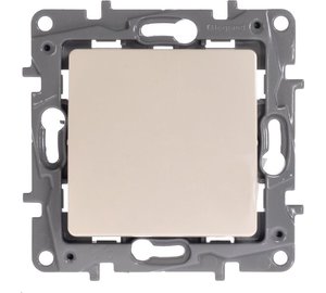 Legrand Niloe 764607 yksipainikekytkin, 6a, kermanvärinen