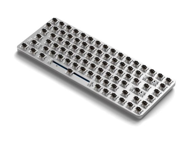 Satechi SM1 Slim Mechanical Backlit Bluetooth Keyboard, näppäimistö – kuva 4/4