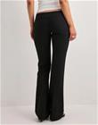 Nelly - Musta - Super Low Waist Flare Pants