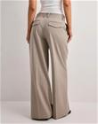 Nelly - Ruutu/Raita - Volume Back Pocket Striped Pants