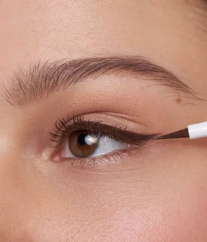 Kess Berlin Liquid Eyeliner Eyeliner 1 ml Soft Brown