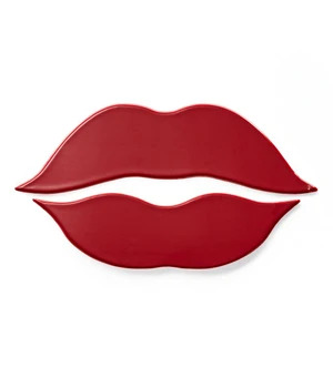essence Hydra Kiss Lip Tint 04 Classy Red