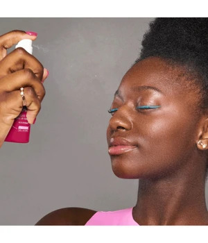 essence fix & LAST instant MATTE Meikinkiinnityssuihke 50 ml Transparent