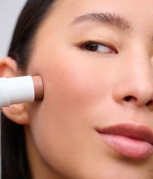 Kess Berlin Blush & Glow Refill Poskipuna 5.5 g Tan