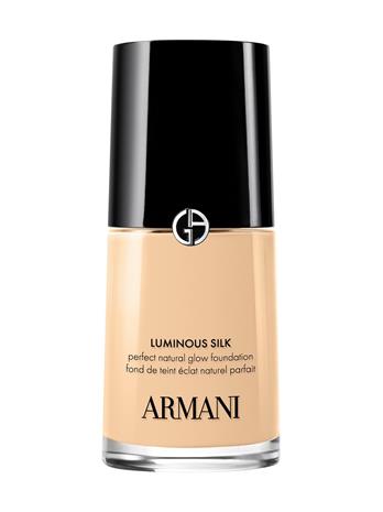 Giorgio Armani Luminous Silk Foundation 3