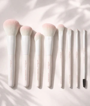 Luvia Soft Aura Brush Set Sivellinsetti 1 kpl