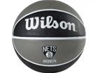 Wilson NBA Team Brooklyn Nets pallo musta ja harmaa r. 7 (WTB1300XBBRO0)