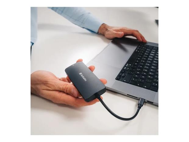 Verbatim CMH-05 USB-C Pro 5-Port Multiport Hub