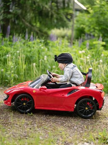 Ferrari 488 Pista Spider Sähköauto