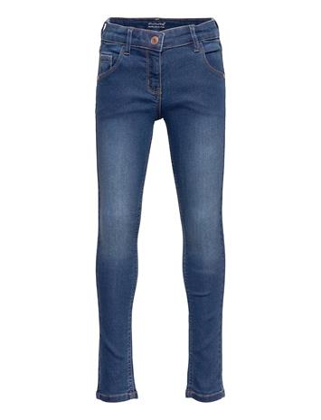 MY5623_223757647