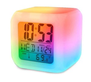 LED digitaalinen herätyskello valolla