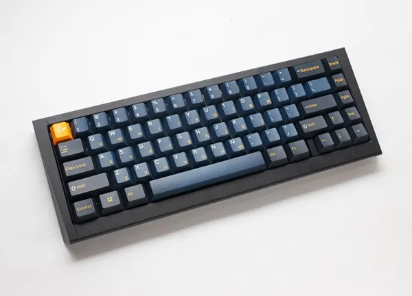 Ducky Outlaw 65 Barebone - ANSI, näppäimistön runko