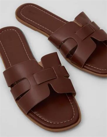 Nelly - Musta - Flat Sandal