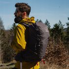 Alpinus Teno 24l - Mukava turistireppu H2o-järjestelmällä