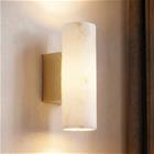 Lucande LED-seinävalaisin Tavira, alabasteri, ylös/alas